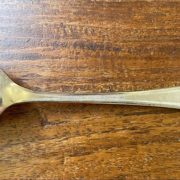 Vintage Oneida Tudor Plate 1937 June Nursery Teaspoon - Picture 8 of 10